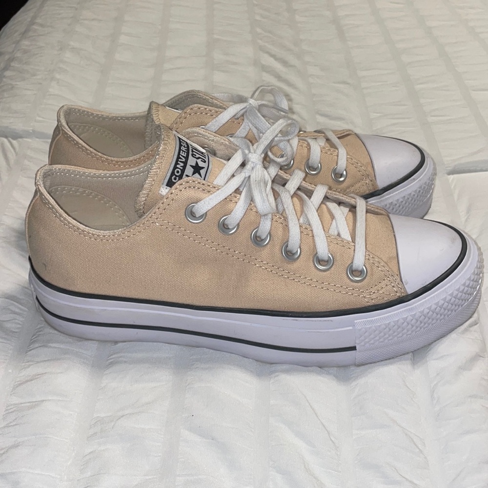 Converse Platform Low Top